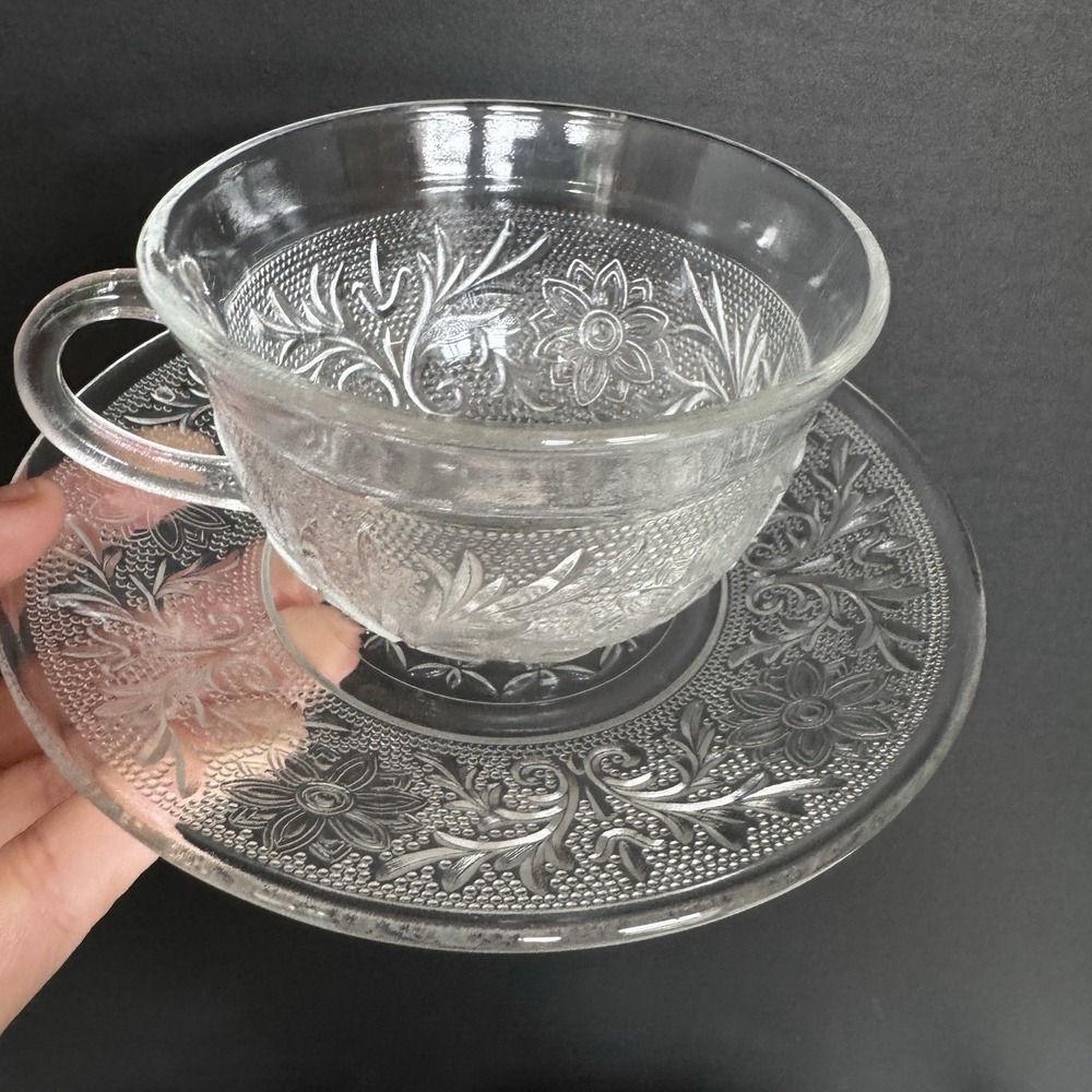 Indiana Glass Tiara Glass Sandwich 2 5/8" Cup & Saucer - 4 Sets Depression Glass - Picture 3 of 5